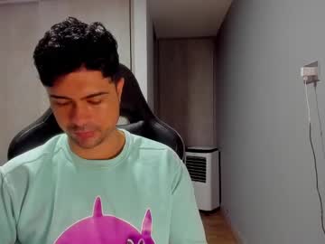 Adam_Clarke Chaturbate stream image from December 29, 2024