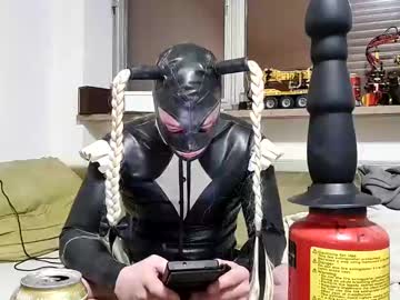 Latexmaid69 Chaturbate stream image from December 29, 2024
