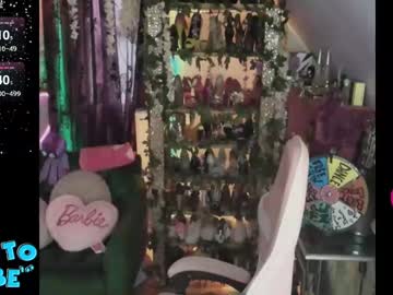 Solesticia Chaturbate stream image from December 29, 2024