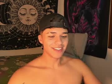 Victorino_Jhonson Chaturbate stream image from December 29, 2024