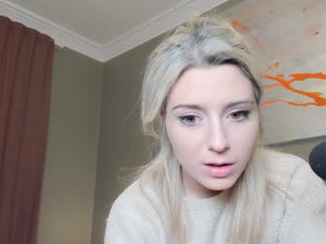 Kimilee22 Chaturbate stream image from December 29, 2024