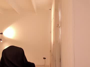 Milaww Chaturbate stream image from December 29, 2024
