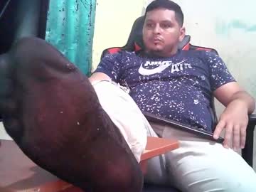 Thonnybigcock Chaturbate stream image from December 29, 2024