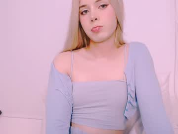 Blondetwinkcum19 stream image from December 29, 2024