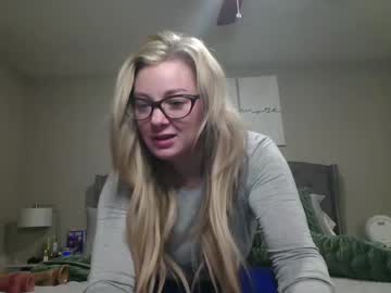 Hornykes8342 Chaturbate stream image from December 29, 2024