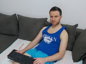 Onesexyguy4u Chaturbate stream image from December 29, 2024