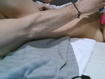 Parejaveintidos Chaturbate stream image from December 29, 2024