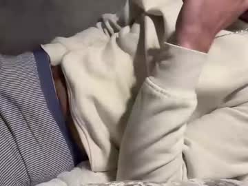 Peterbigcum37 Chaturbate stream image from December 29, 2024