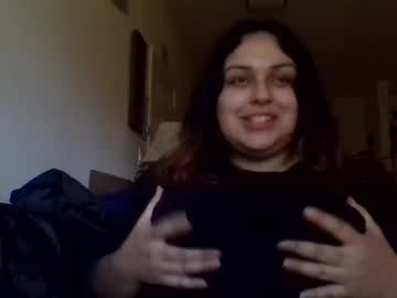 Prettylillyy02 Chaturbate stream image from December 29, 2024