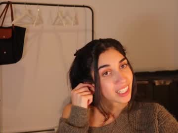 Anastasiapetitegirll Chaturbate stream image from December 30, 2024