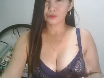 Hotmamajen4u Chaturbate stream image from December 30, 2024