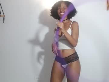 Kintsugim Chaturbate stream image from December 30, 2024