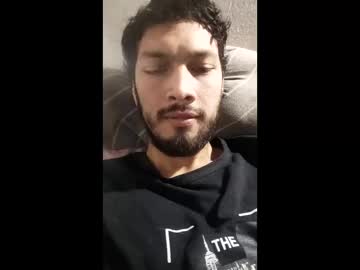 Roskof69 Chaturbate stream image from December 30, 2024