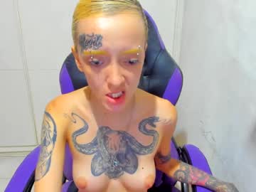 Barbie_Strong Chaturbate stream image from December 30, 2024