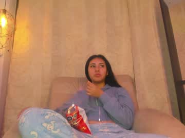 Chantall_Valkoba Chaturbate stream image from December 30, 2024