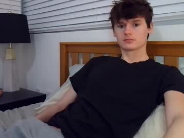 Sensualalien Chaturbate stream image from December 30, 2024