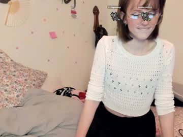 Days_Y Chaturbate stream image from December 30, 2024