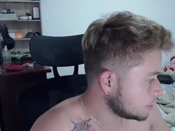 Johanleonsweetboy Chaturbate stream image from December 30, 2024