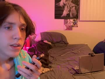 Kingsnowbunny Chaturbate stream image from December 30, 2024