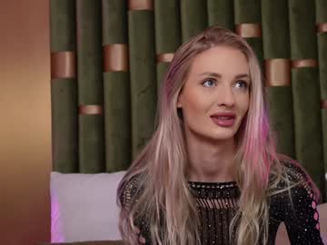 Ameliaangell Chaturbate stream image from December 30, 2024