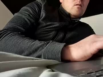 Beenee3 Chaturbate stream image from December 30, 2024