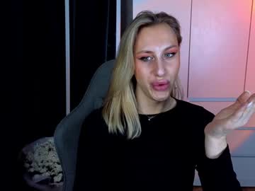 Miraraid Chaturbate stream image from December 30, 2024