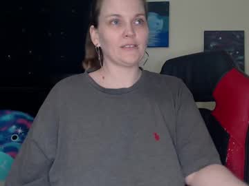 Toxiclilly Chaturbate stream image from December 30, 2024