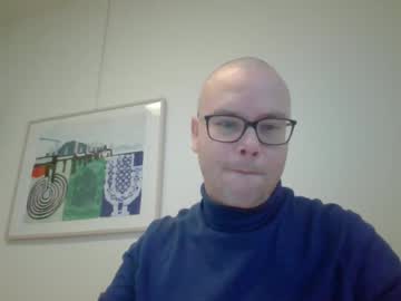Rettie1984 Chaturbate stream image from December 30, 2024