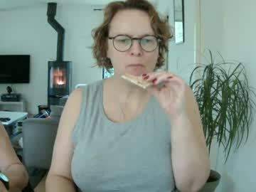 Snoeske Chaturbate stream image from December 30, 2024
