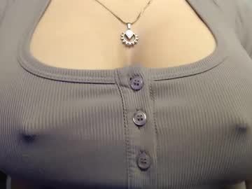Suck_My_Tits22 Chaturbate stream image from December 30, 2024