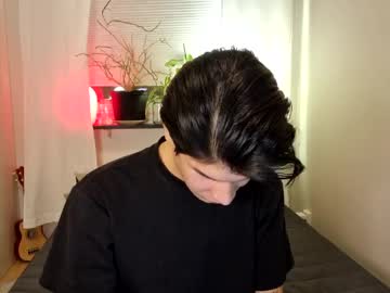 Swissbenn22 Chaturbate stream image from December 30, 2024