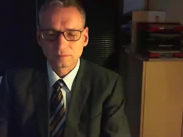 Wetsuitedman Chaturbate stream image from December 30, 2024