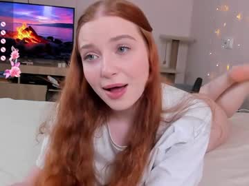 Cinnabongirls Chaturbate stream image from December 30, 2024