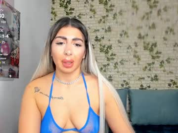 Belle_Hallle Chaturbate stream image from December 30, 2024