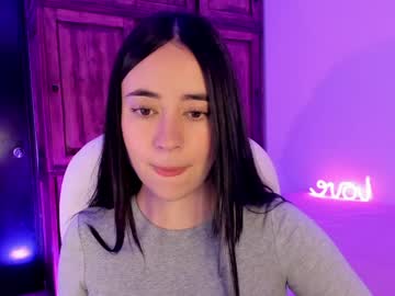 Alicee_2 Chaturbate stream image from December 30, 2024