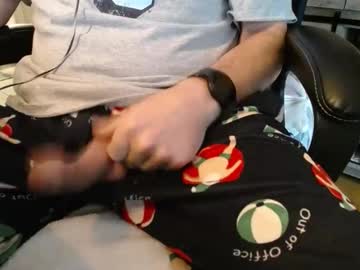 Iwanttolicku40 Chaturbate stream image from December 30, 2024