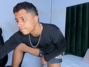 Adrian_Silva Chaturbate stream image from December 30, 2024