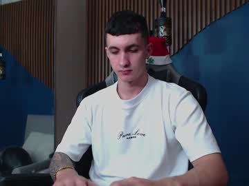 Jacksonolsenn Chaturbate stream image from December 30, 2024