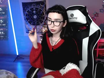 Julscinamon Chaturbate stream image from December 30, 2024