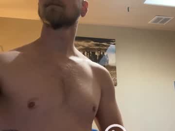 Beardedlyon Chaturbate stream image from December 30, 2024