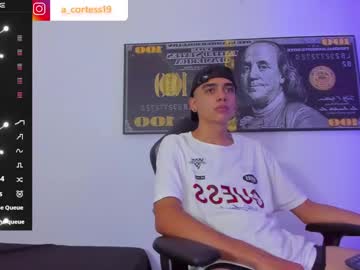 Lian_23_ Chaturbate stream image from December 30, 2024
