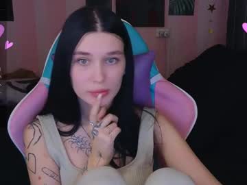 Mella_Freya Chaturbate stream image from December 30, 2024