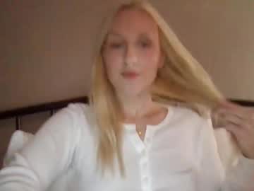 Bubblyfunn Chaturbate stream image from December 30, 2024