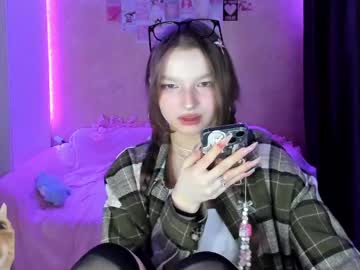 Kar1nah1ll Chaturbate stream image from December 30, 2024