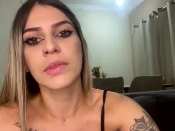 Carolpetite Chaturbate stream image from December 30, 2024