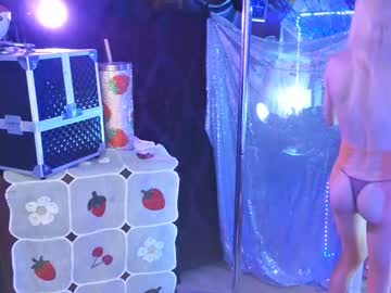 Halovalentine Chaturbate stream image from December 30, 2024