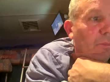 Hawks2113 Chaturbate stream image from December 30, 2024