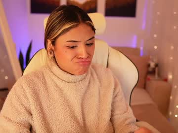 Saraparisi_ Chaturbate stream image from December 30, 2024