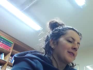Aprilboobs Chaturbate stream image from December 31, 2024