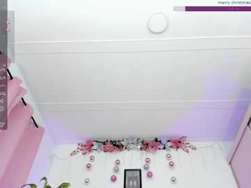 Isa_Greey Chaturbate stream image from December 31, 2024